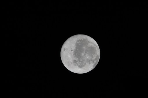 moon.jpg